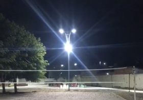 Após apelo divulgado em nosso portal, iluminação do Parque Beira Rio passa por melhorias.