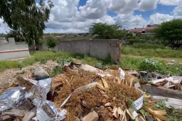 Cemitério Santa Marta em Bom Conselho apresenta problemas estruturais e falta de manutenção