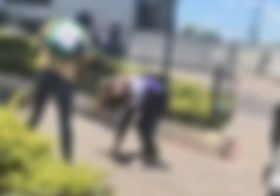 Vídeo mostra briga entre adolescentes em praça e Escola São Geraldo esclarece o caso em Bom Conselho