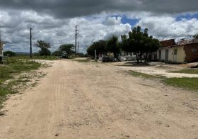 Exclusivo: secretário de Infraestrutura confirma calçamento do Calazans nos próximos meses