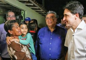 ARNÓBIO GOMES RECEBE SILVIO COSTA FILHO, DESTACA OBRAS EM ANDAMENTO E PROJETA TEREZINHA 100% CALÇADA