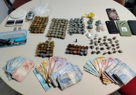 TRÊS PESSOAS SÃO PRESAS POR TRÁFICO DE DROGAS EM BOM CONSELHO